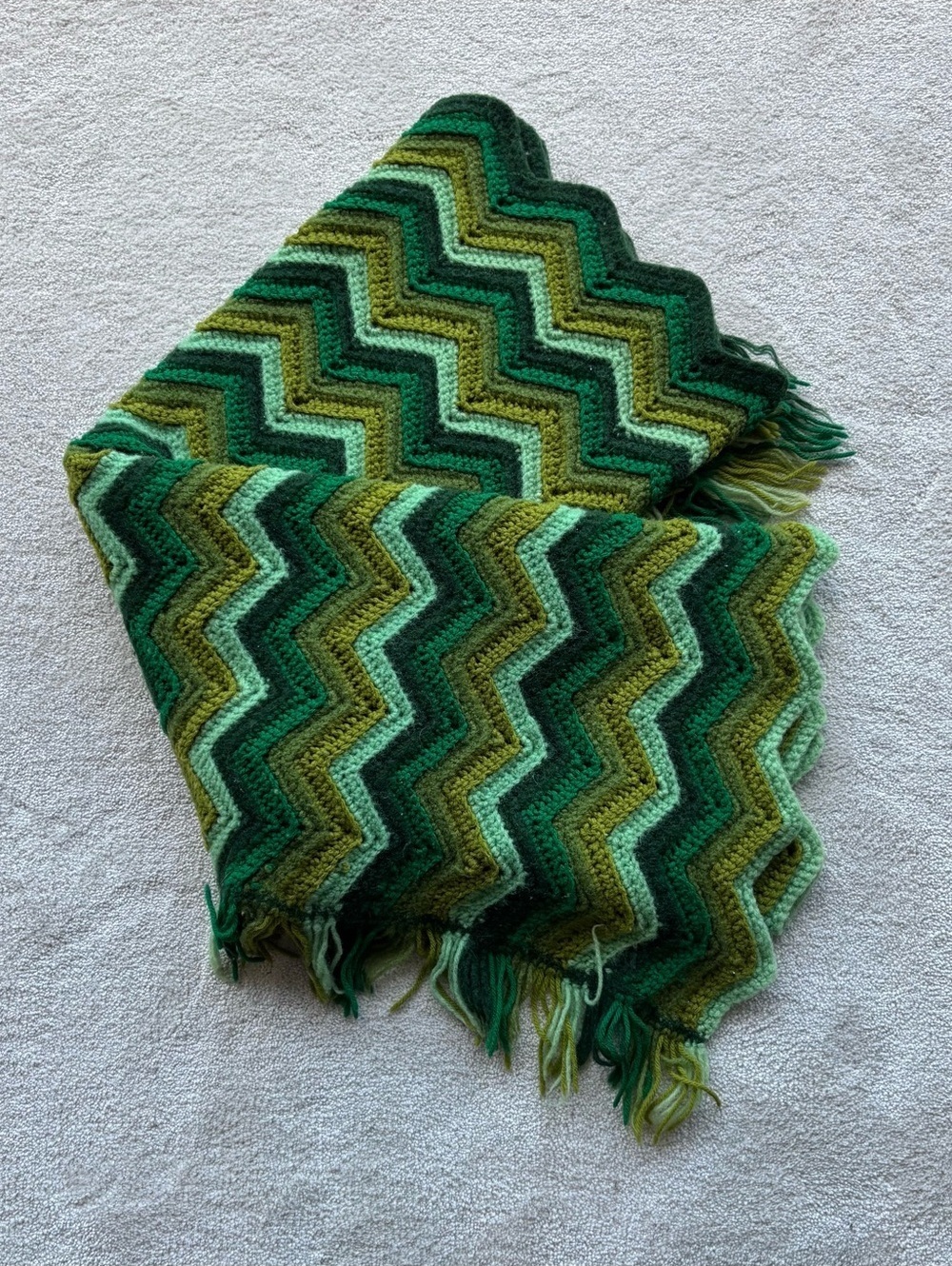 Chevron Wave Hand Crochet Throw Lap Blanket in Green Shades